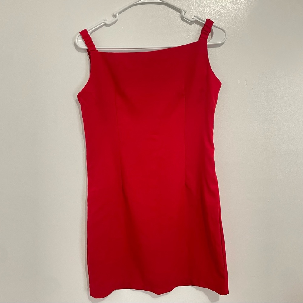 CBRL Collection Vintage Red Dress
P2P 18”
Length 31”
Hip 18 1/2”